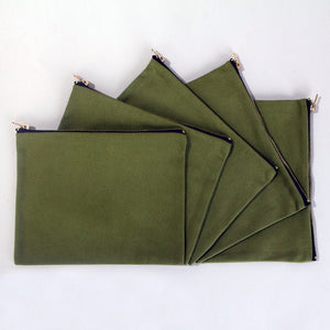 New Year Green Clutch Bag 8" × 6" (20 × 15 cm) – Festive Holiday Printed Design for Gifting - Pamusan.com